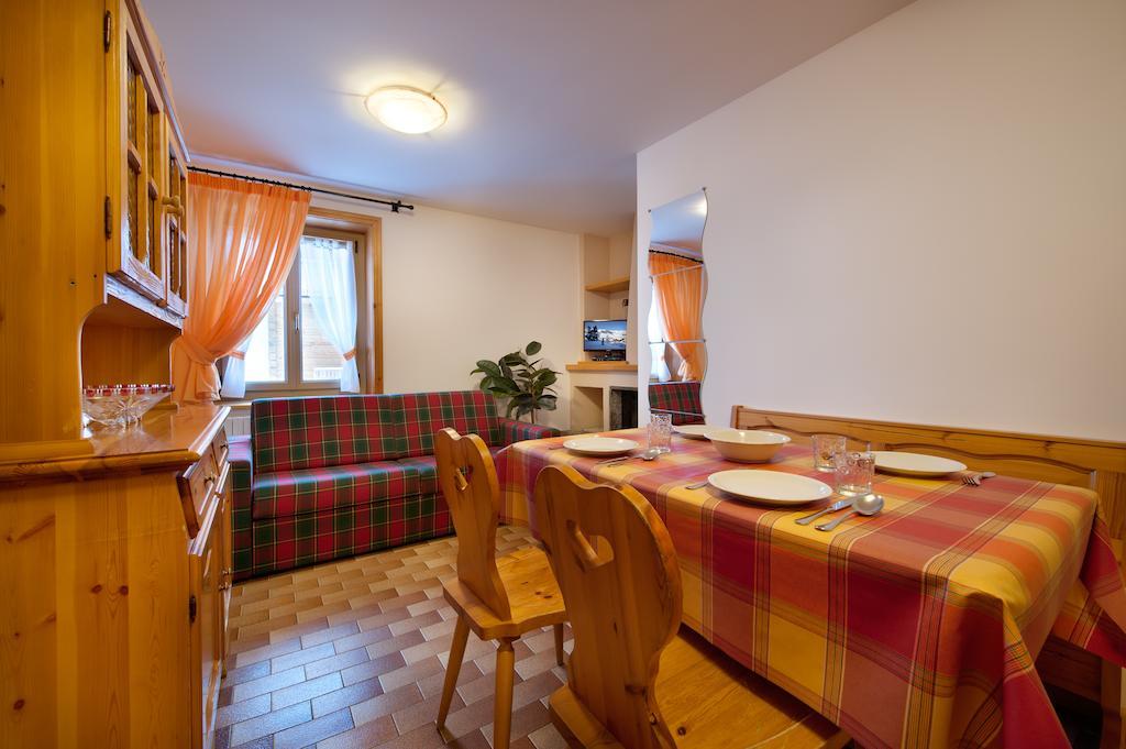 Appartamenti 3000 Livigno Ruang foto